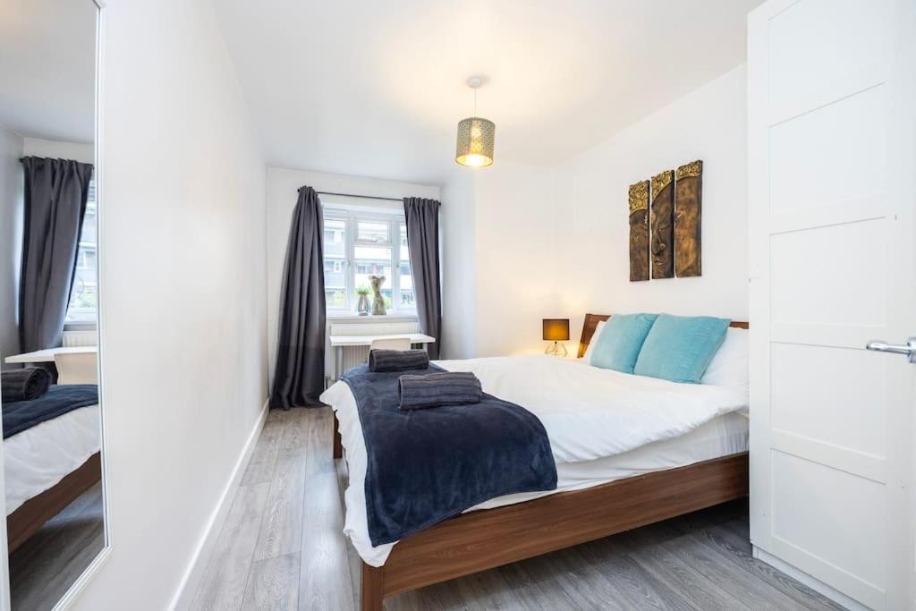 Modernised 3 Bed Pad Near Trendy Shoreditch Ground Floor With Balcony * Londra