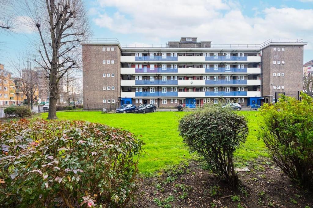 Modernised 3 Bed Pad Near Trendy Shoreditch Ground Floor With Balcony * Londra